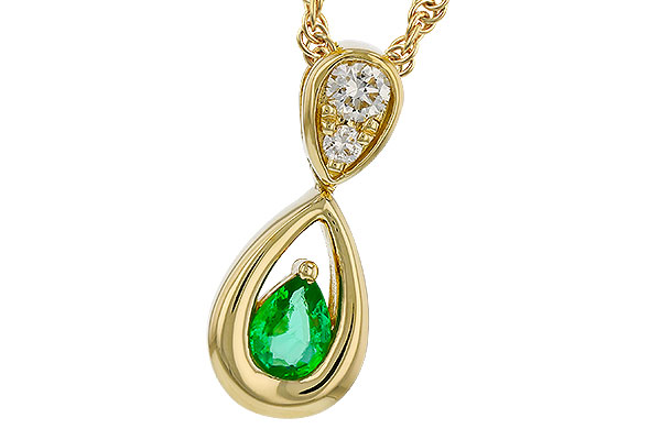 G292-95143: NECKLACE .10 EMERALD .16 TGW (4x3 EMER)